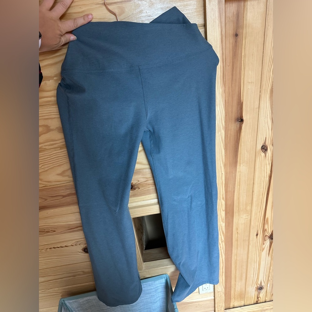 Beyond Yoga Gray vcut -Boot Cut Pants